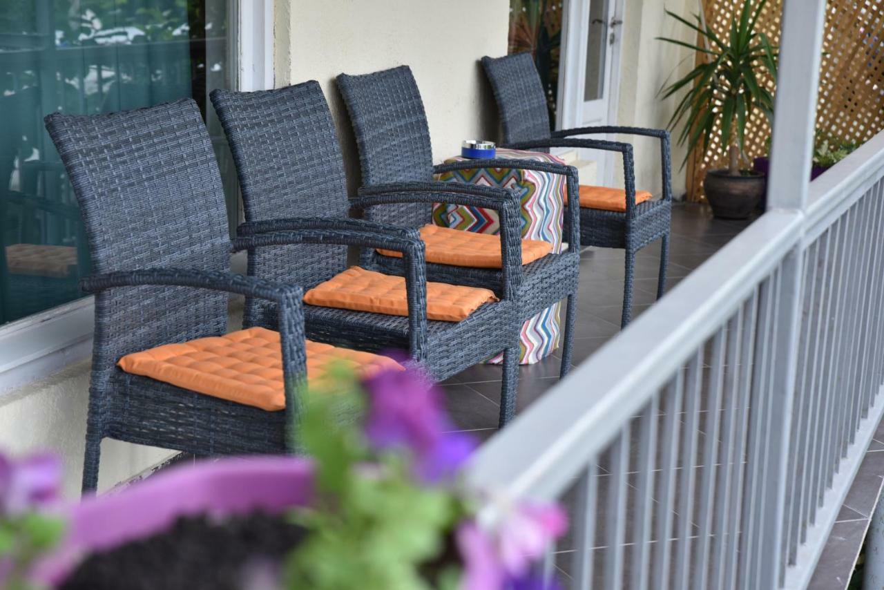 4Bd Appartaments With Cozy Garden Tbilisi ภายนอก รูปภาพ